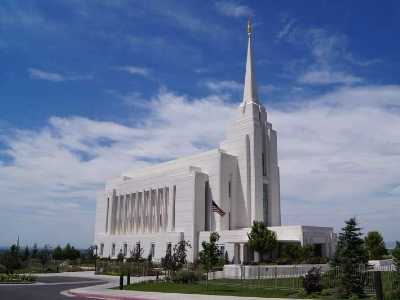 The Rexburg Temple and its grounds